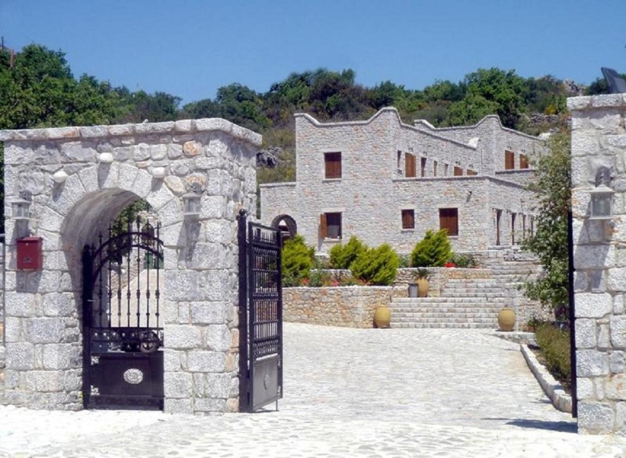 Lalloudes Seaside Accommodation Exo Nimfion Esterno foto